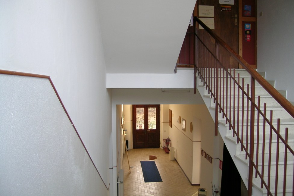 Former school in Orzes